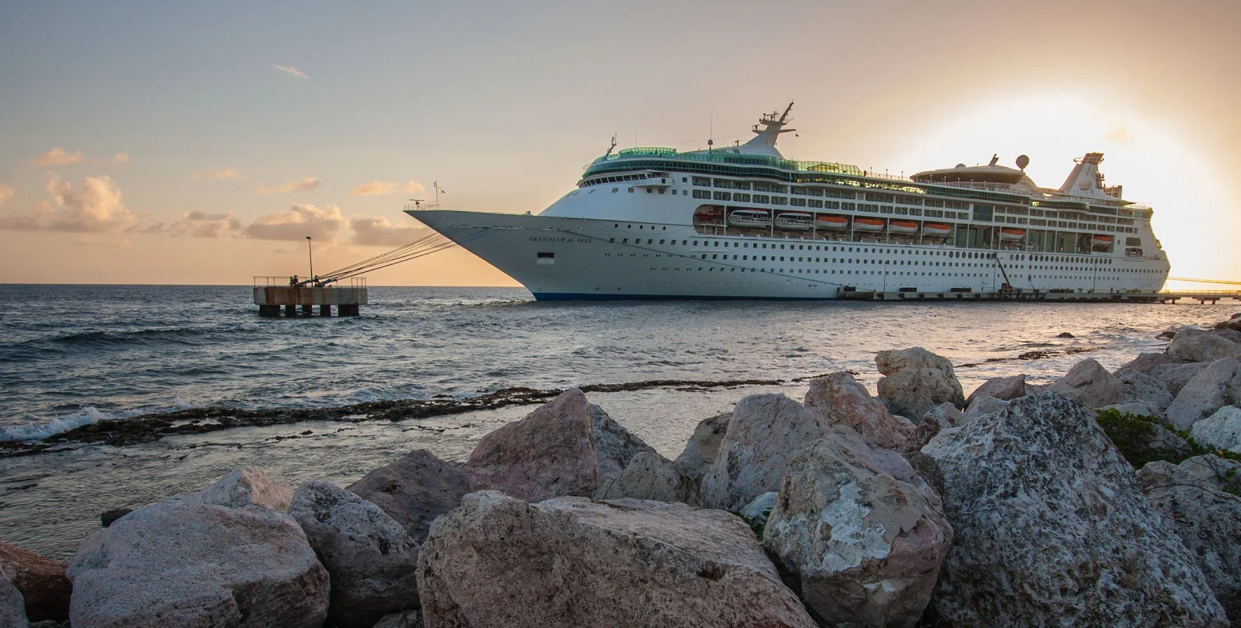 BARCO GRANDEUR OF THE SEAS